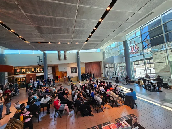 Audience at the James Ward Band Jazz @ Noon